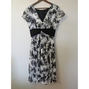 Vintage Connected Black White Floral Babydoll Dress 90s Y2K Flowy Size 12 READ